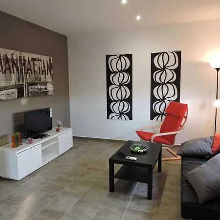 Casa Aloe, Solo Famila Y Parejas